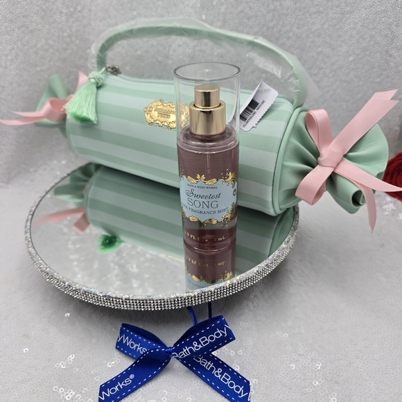 Bath and Body Works Candy Striped Cosmetic Bag & Sweetest Song 2 Piece Bundle - Picture 8 of 13